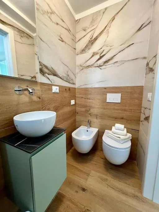 Casa Silvia, Bilocale Nuovo A 100 Mt Dal Mare Apartamento Riccione 0*,  Itália